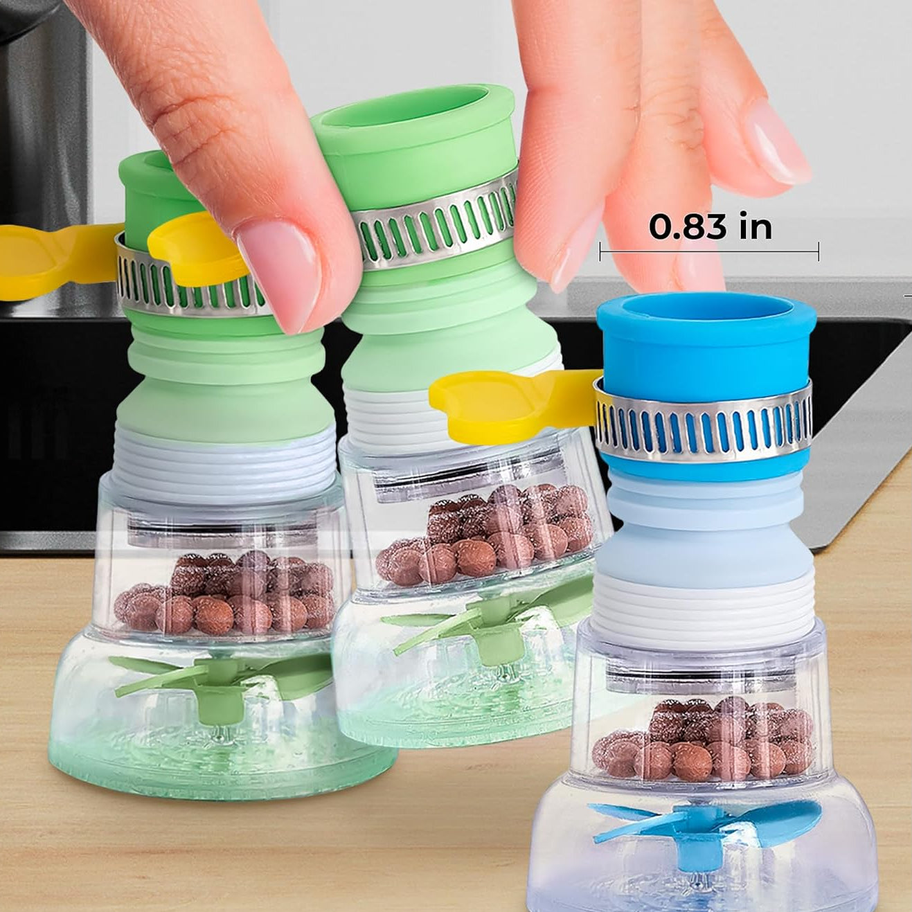 Lot de 2 filtres pour robinet - Rallonges pour robinet d'eau pivotantes à 360°, purificateur d'eau réglable pour évier (2,1 x 6,6 x 4,7 cm), faciles à installer et à ranger, réduisent le gaspillage d'eau, idéaux pour la cuisine et la salle de bains